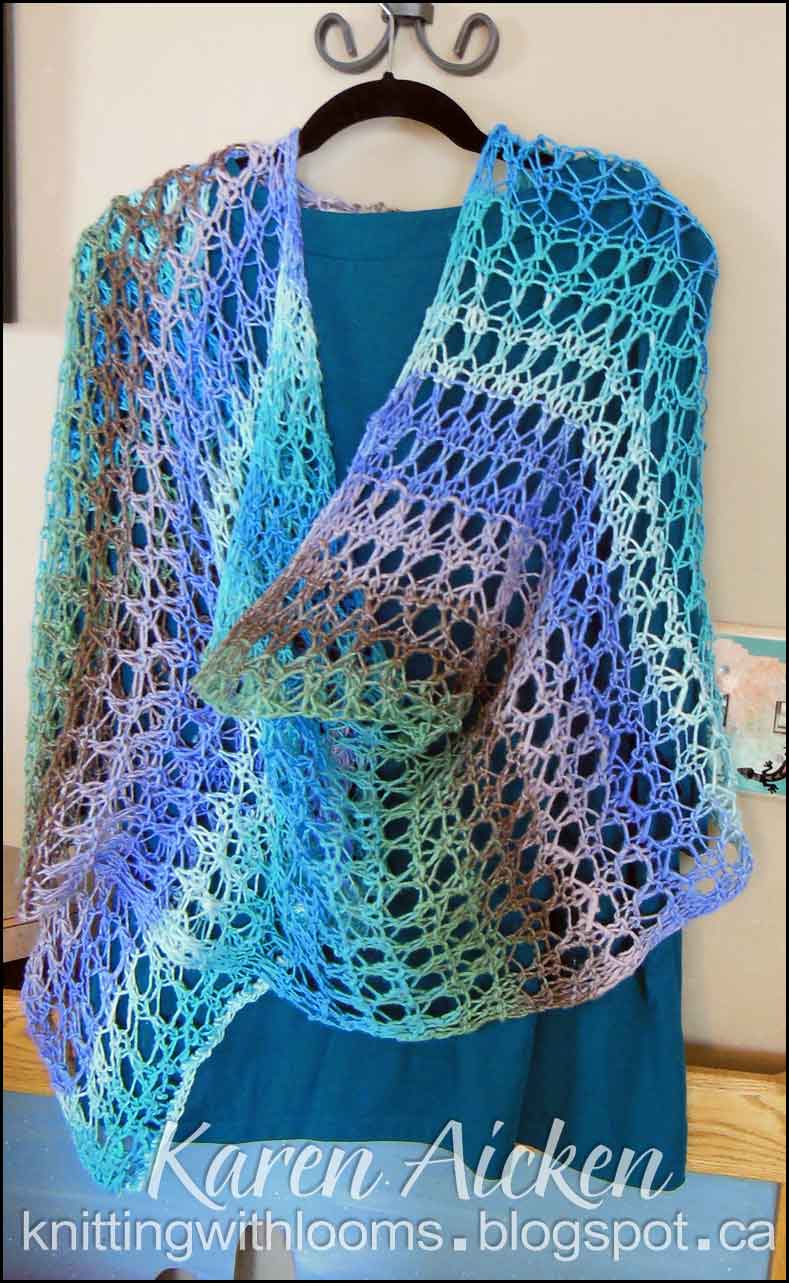 Knitting With Looms: Finished 'Waves of Lace' Shawl
