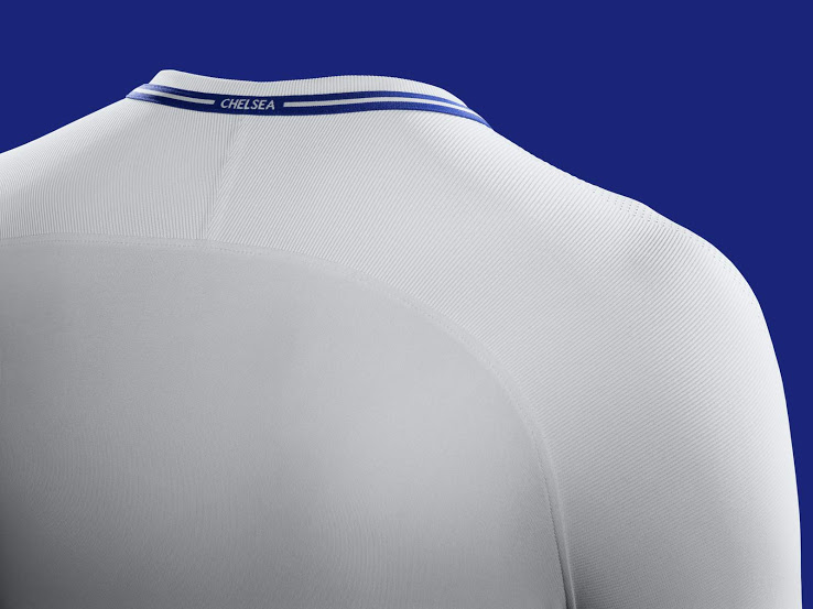 equipaciones nike plata