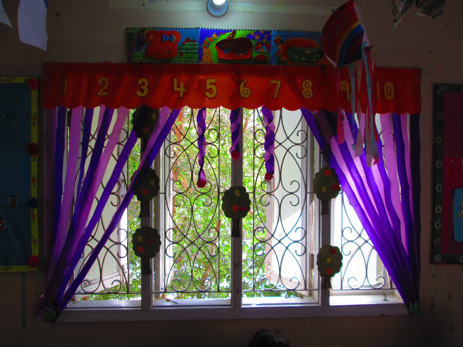 Educational Blog Decoration Ideas For Kindergarten Walls And Windows