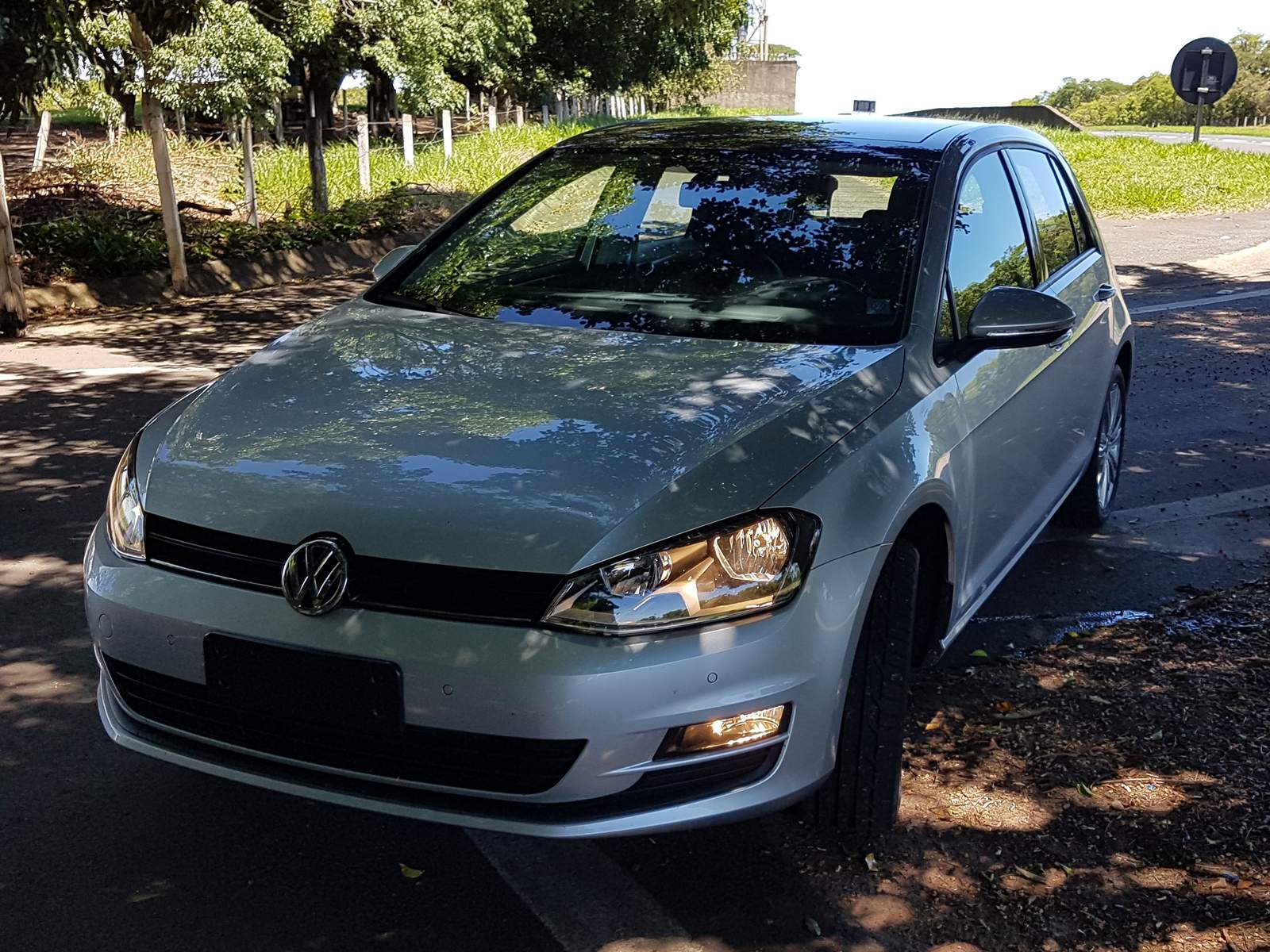 VW Golf 1.6 Automático faz 1000 quilômetros Sampa a BSB VW Golf 1.6 Automático faz 1000 quilômetros Sampa a BSB