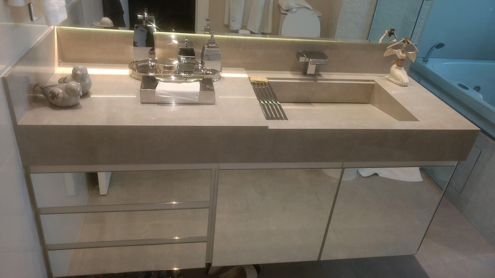 Atelier Mello Bancadas de Porcelanato em BH 31 984790974