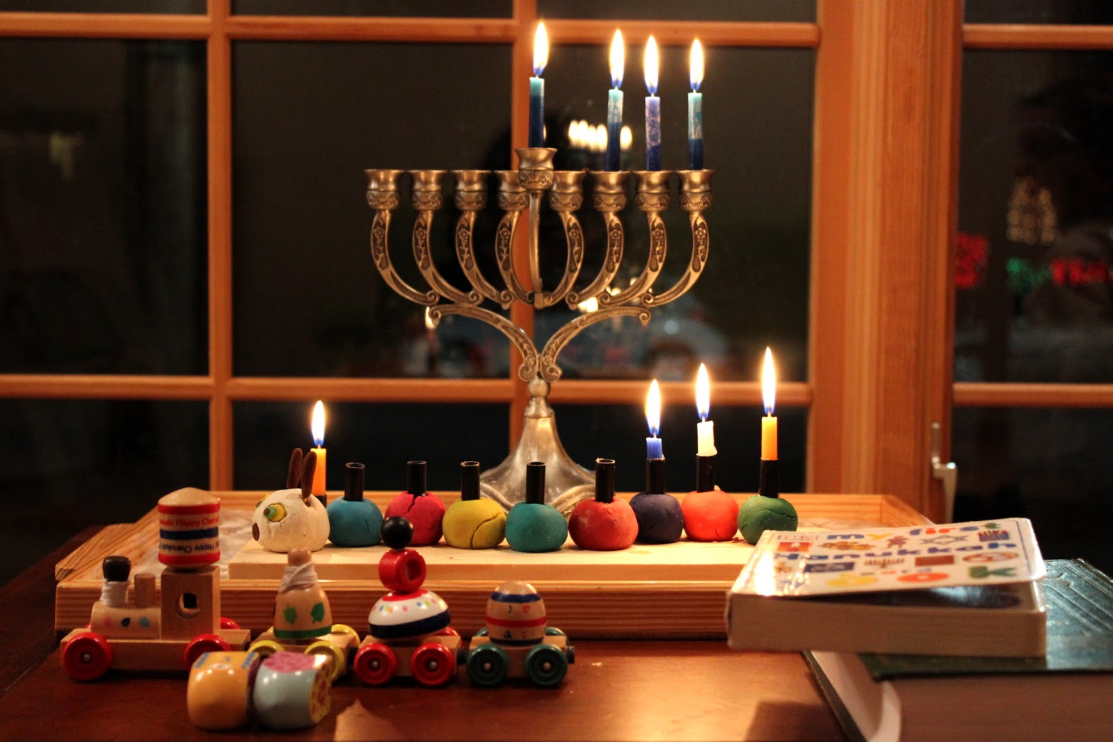 ханука еврейский праздник история. ханука 2022. кулинария ударение в слове. ханука что за праздник. ударение.