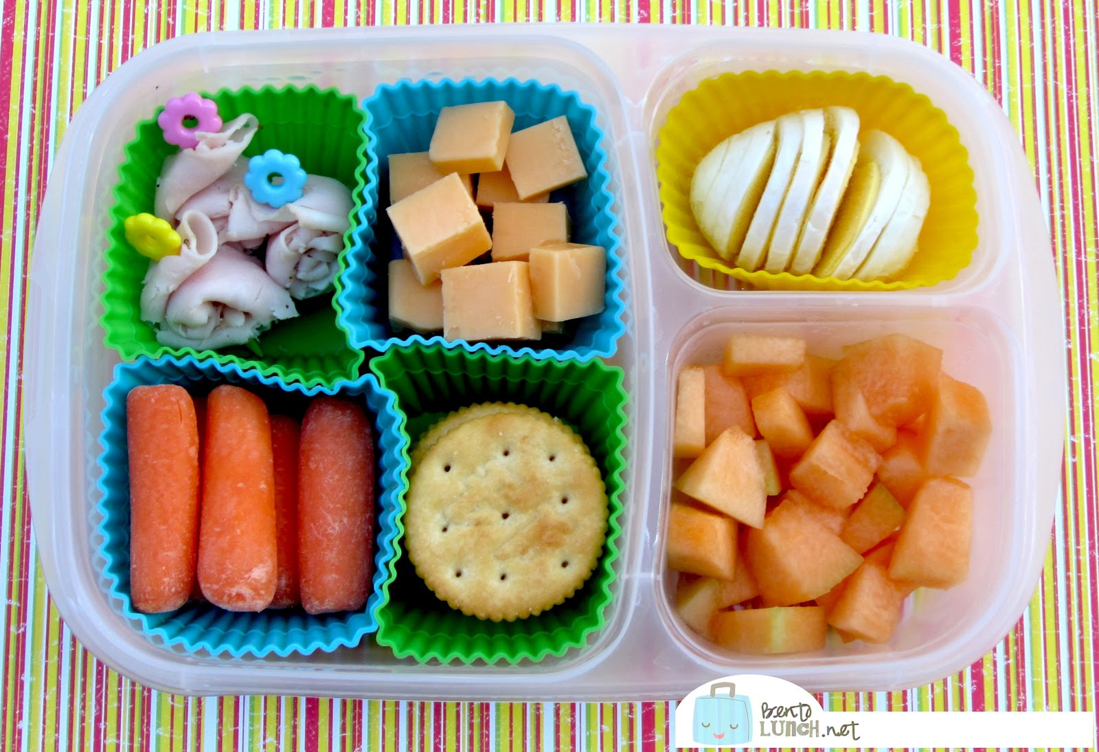 Delicious Homemade Lunchables - Perfect for On-the-go!