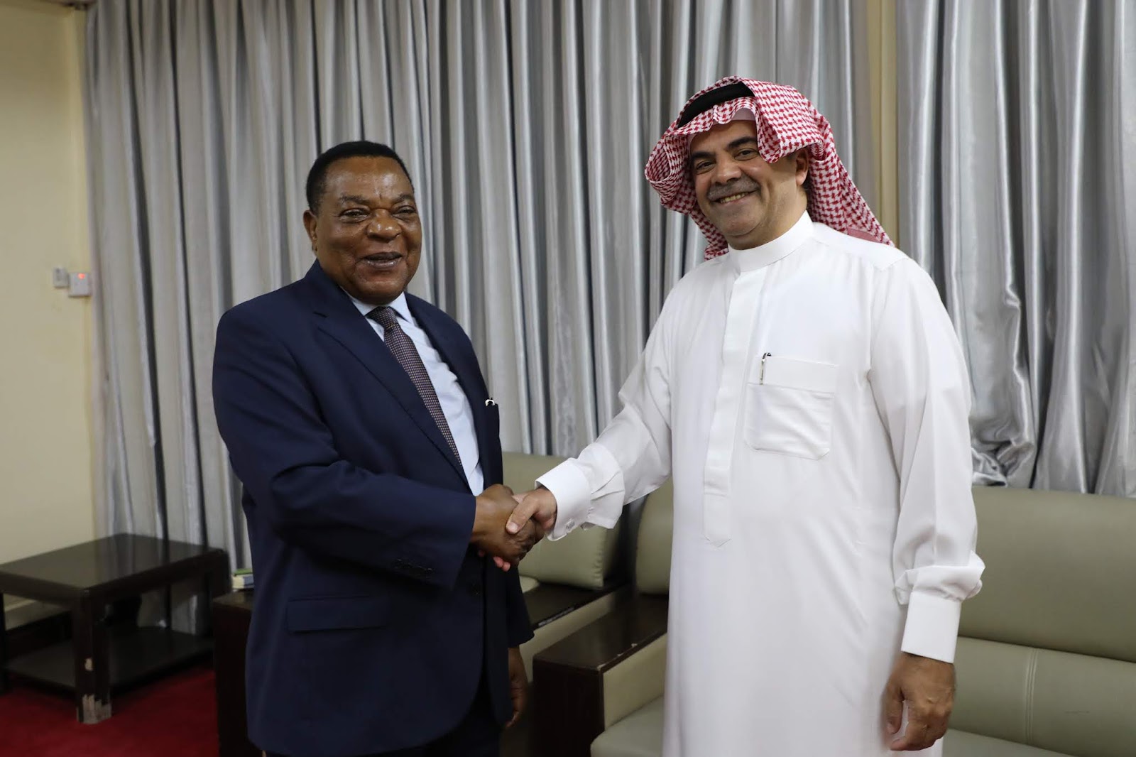 Image result for Balozi wa Saudi Arabia akutana na kufanya mazungumzo na viongozi wa Wizara ya Mambo ya Nje