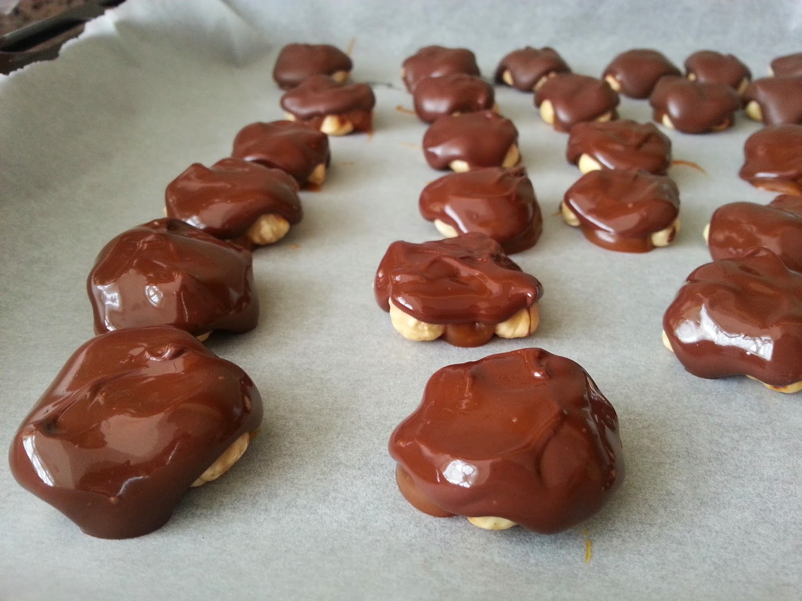 ÇİKKOLATA KARAMELLİ ÇİKOLATA