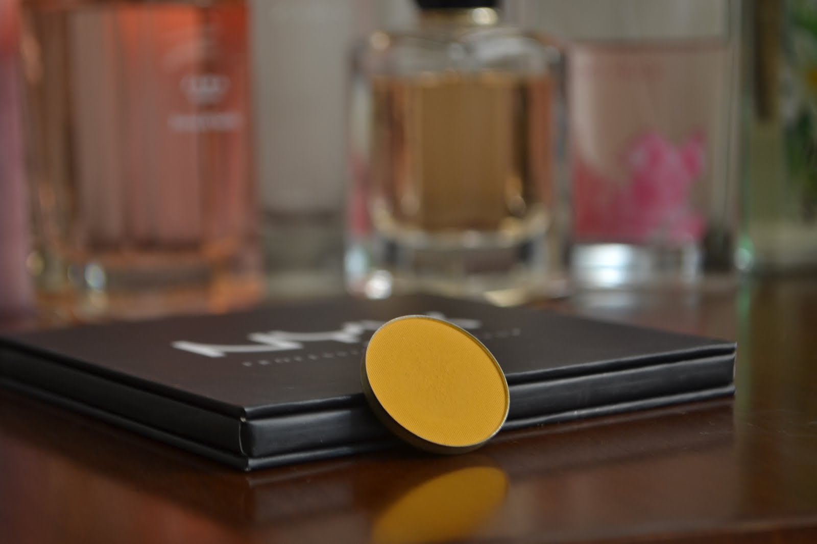 steanmeemr ∞ Nyx Hot Singles Eyeshadow Butterscotch 4