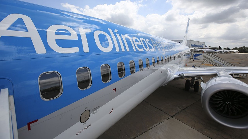 Aerolíneas confirmó cuatro nuevos vuelos especiales para traer argentinos desde el exterior Aerolíneas confirmó cuatro nuevos vuelos especiales para traer argentinos desde el exterior