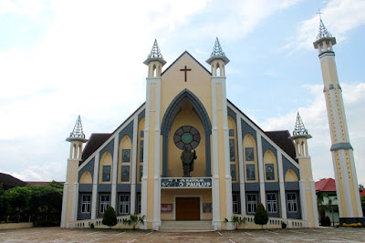 Fotografi Gereja Katolik Indonesia: Gereja Katolik St. Paulus, Labuh