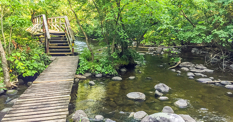 Wisconsin Explorer Hiking The Ice Age Trail Monches Segment