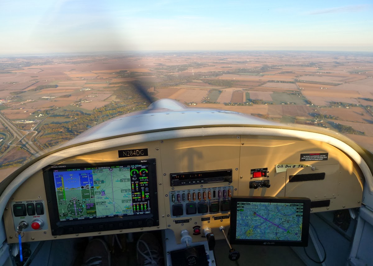 Schmetterling Aviation: Fall Colors and Other Misconceptions