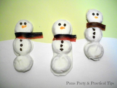 Dipped Snowman Pretzels 