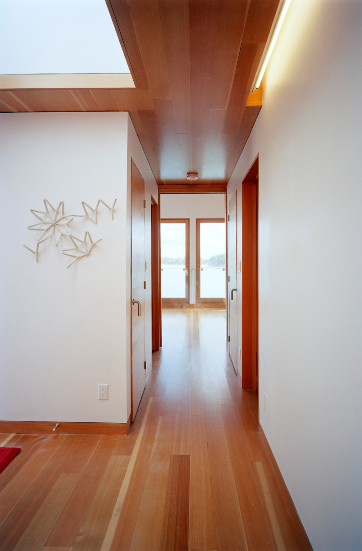 Floating House, Canada Most Beautiful Houses in the World