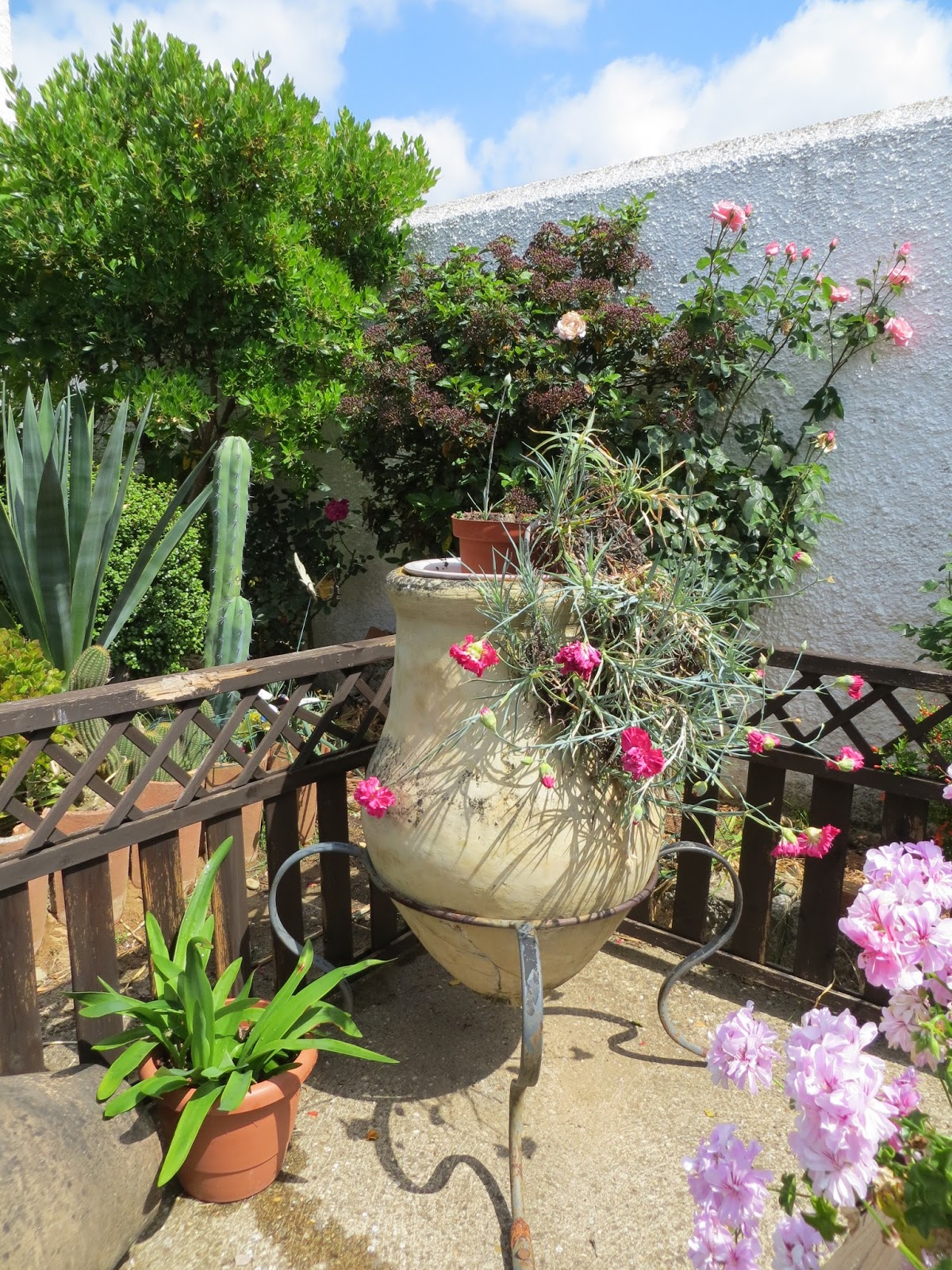 CPR.BEMBEZAR: LOS PATIOS DE CÉSPEDES