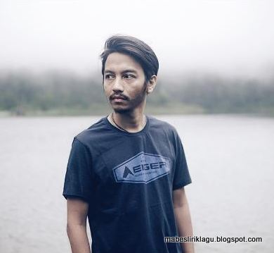 Lirik Lagu Fiersa Besari - April | Mabes Lirik