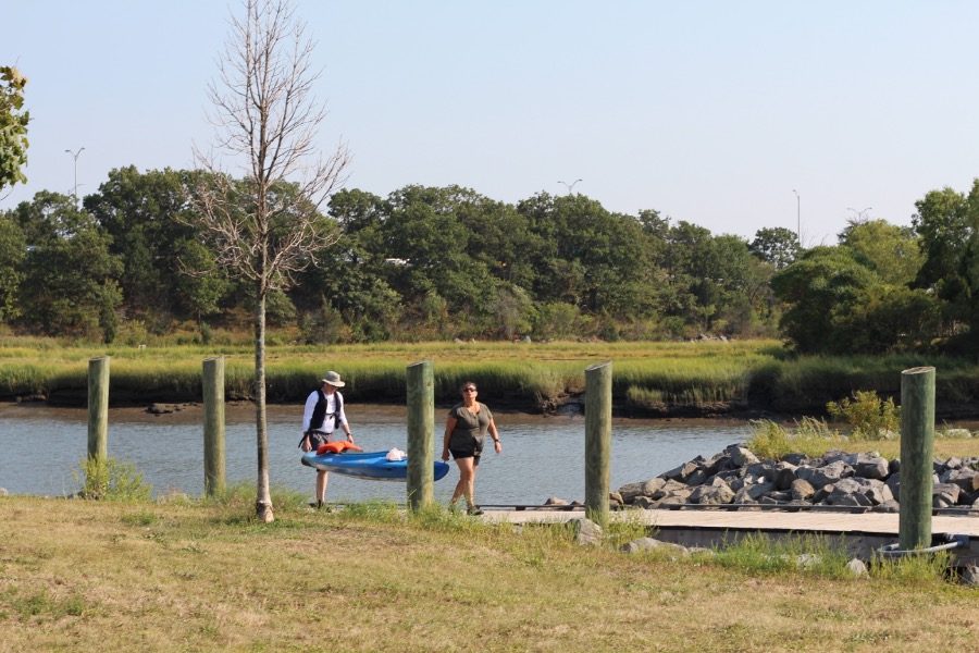 lifestyle RAIL TRAIL NEAR NEPONSET RIVER AND BIKE TRAIL, MILTON MA