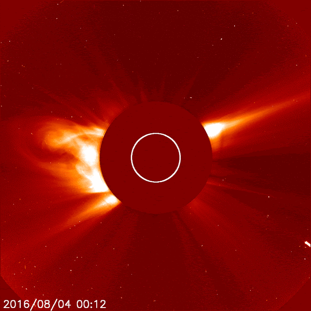 SOHO sees Bright Sungrazer Comet