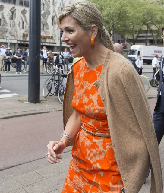 Queen Maxima attended the international climate conference (Adaptions Futures 2016). Queen Maxima wore Natan Dress and, Missoni Rafia Bag