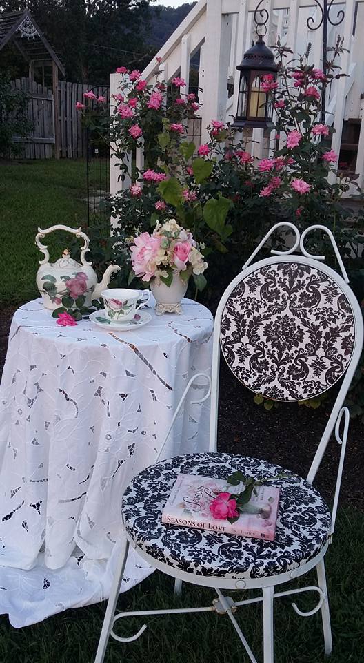 Once Upon A Rose Haven 2017