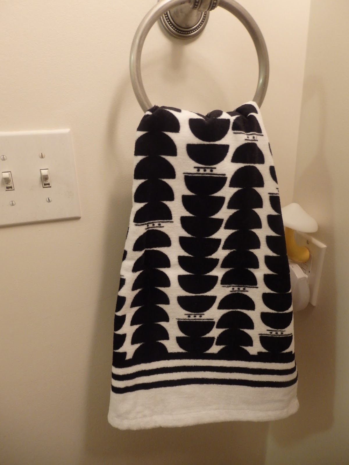 New Age Mama Spring Bathroom Makeover with Primark