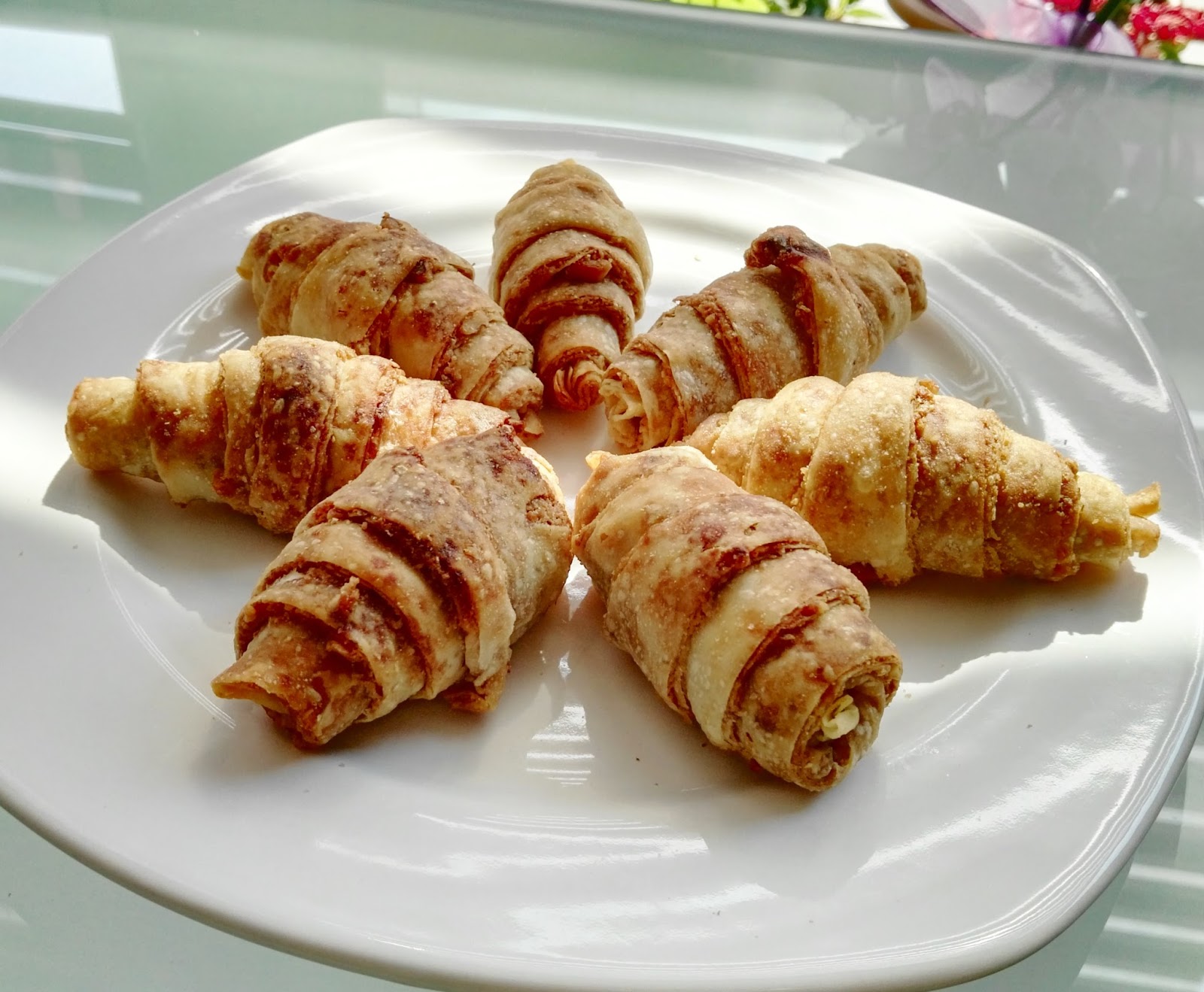 Birsel ve İrem HaşhaşlıCevizli Çıtır Börek