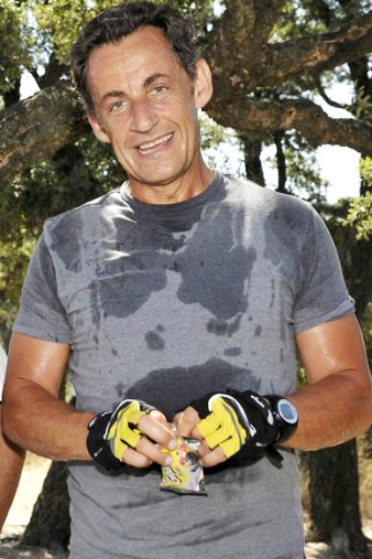 Nicolas Sarkozy Foto de Nicolas Sarkozy lleno de sudor