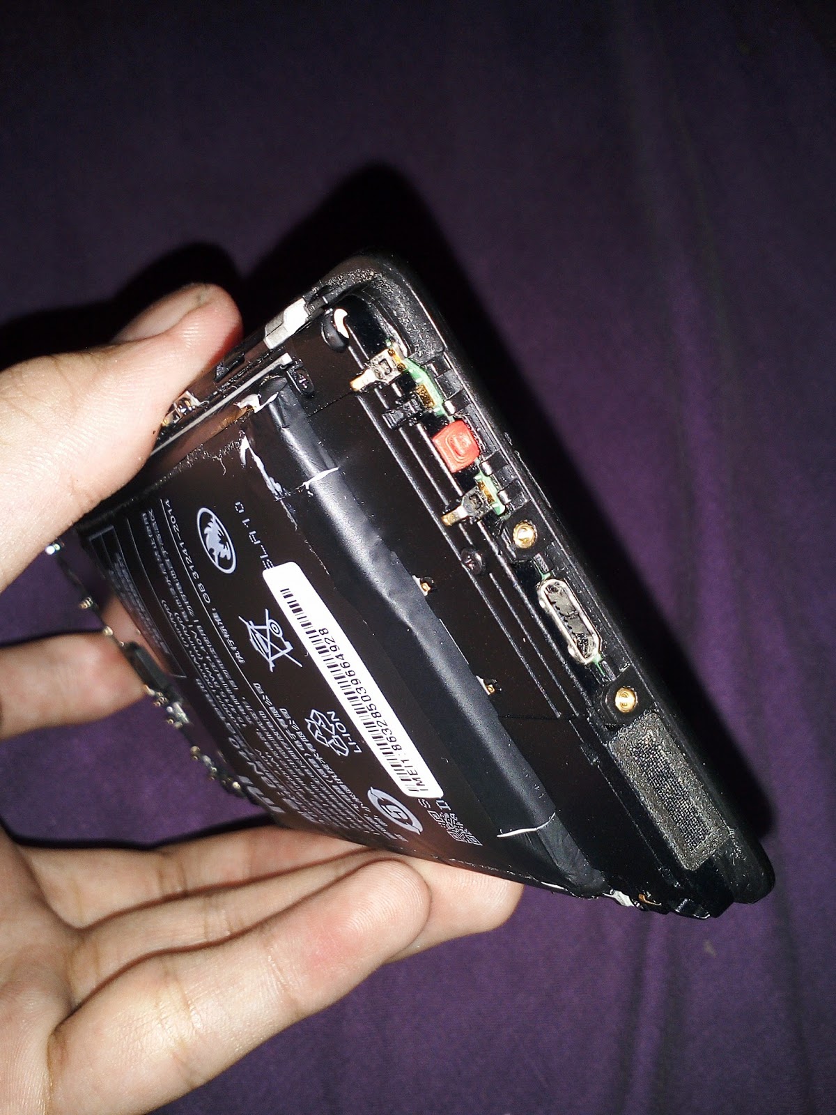 Ganti Baterai Tanam Xiaomi Redmi 4 Prime Yang Hamil