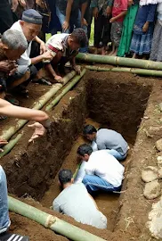 Nando dimakamkan di Bukittinggi