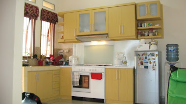 Kitchen set minimalis mbak Dini Jl. Sadar  ( Nirwana )