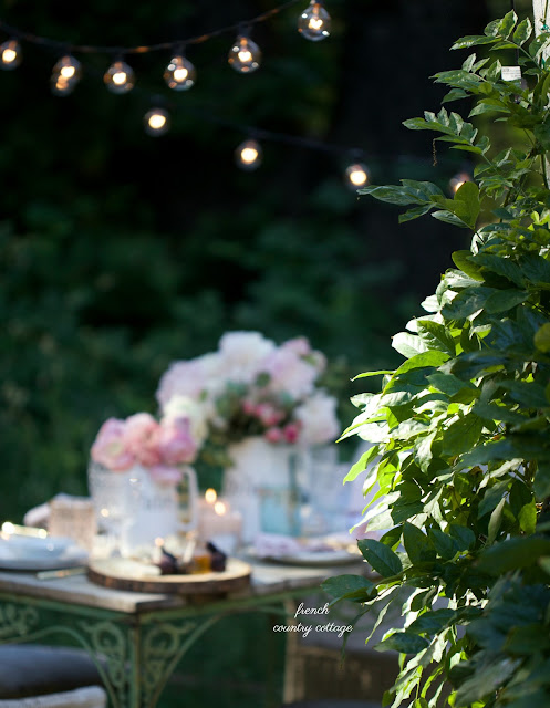 3 tips on how to style a simple summer table