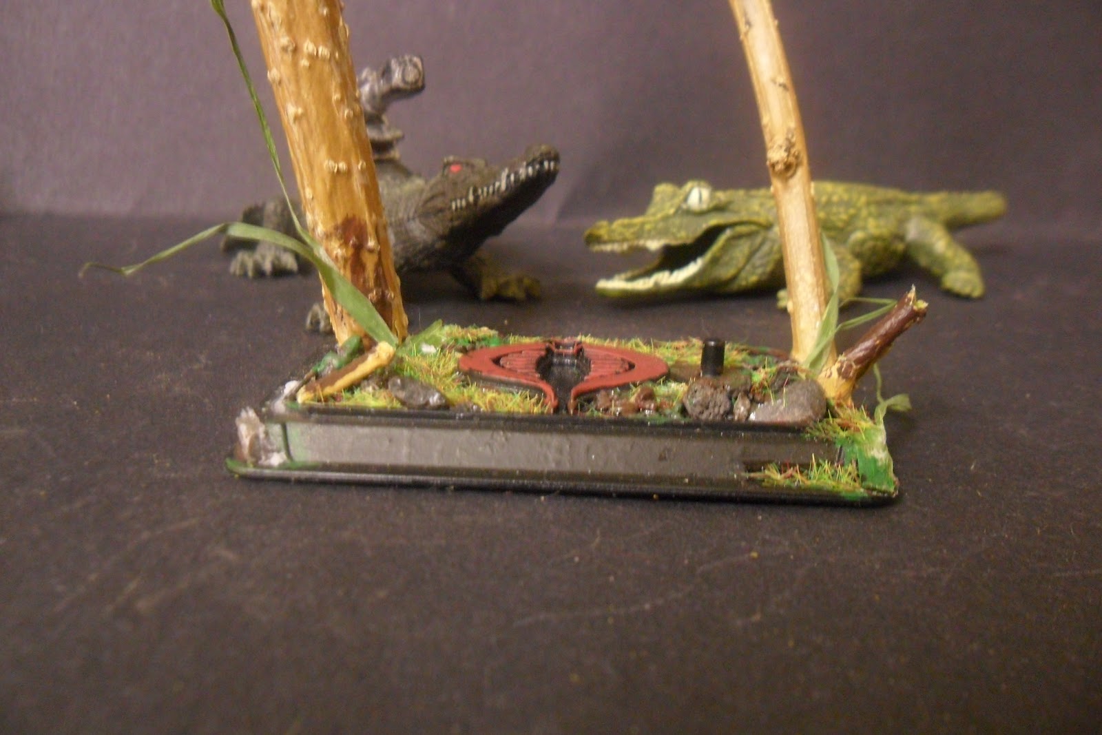 Apocalyptic Custom Designs : Modern era Croc Master Cobra Island security