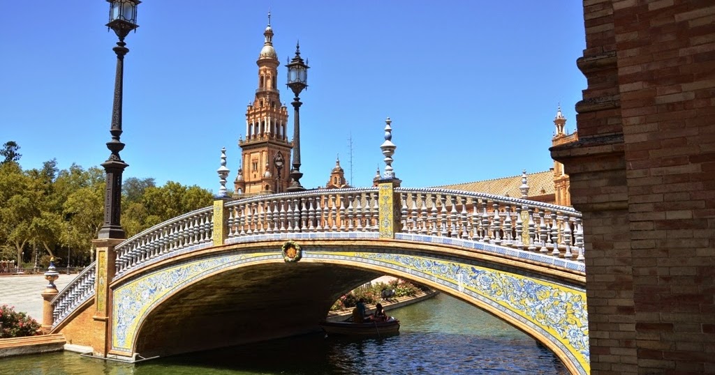 * Sevilla Arturo Pareja Obregón