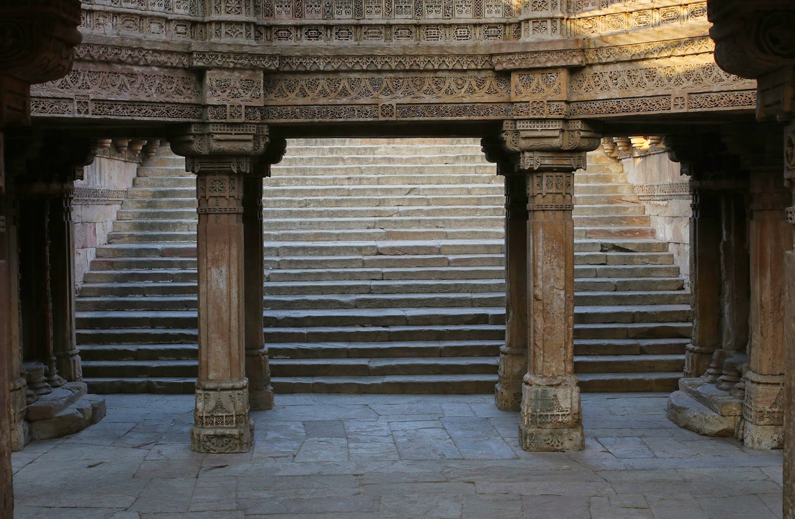 Adalaj ni vav Stepwell Ahmedabad Gujarat carvings beautiful steps travel tourism