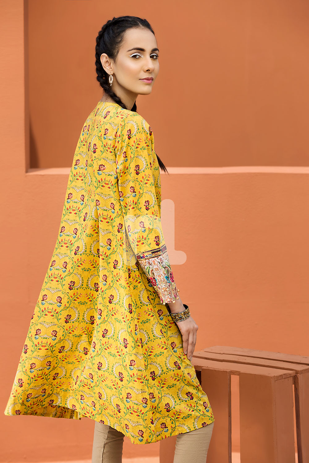 Nishat Linen Ready to Wear Eid Collection 2018 PE1832 Yellow Printed