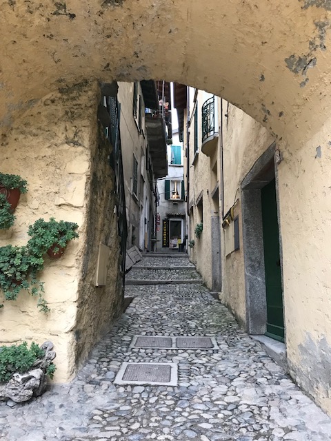 イタリア･ペスカトーレ島路地