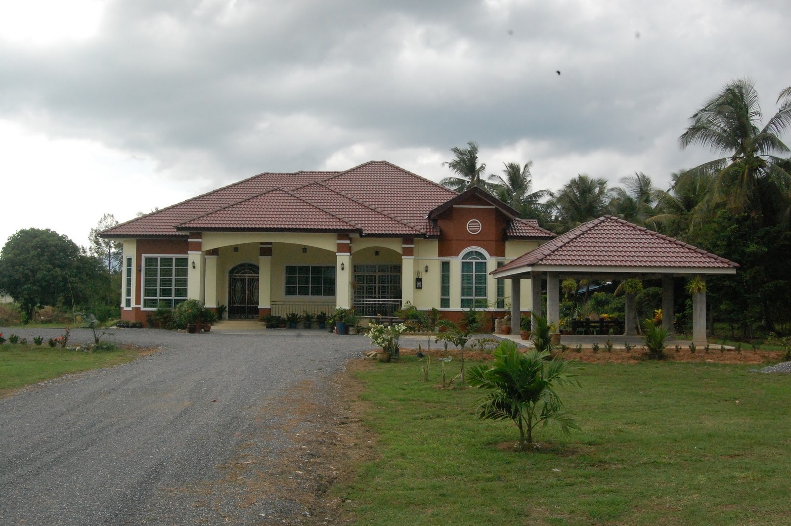 AAC DYNAMIC TRADING PROJEK RUMAH BANGLO SETINGKAT