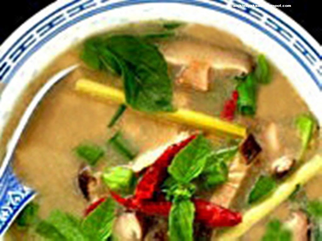  Thai Chicken Soup with Coconut Milk (Tom Ka Gai)