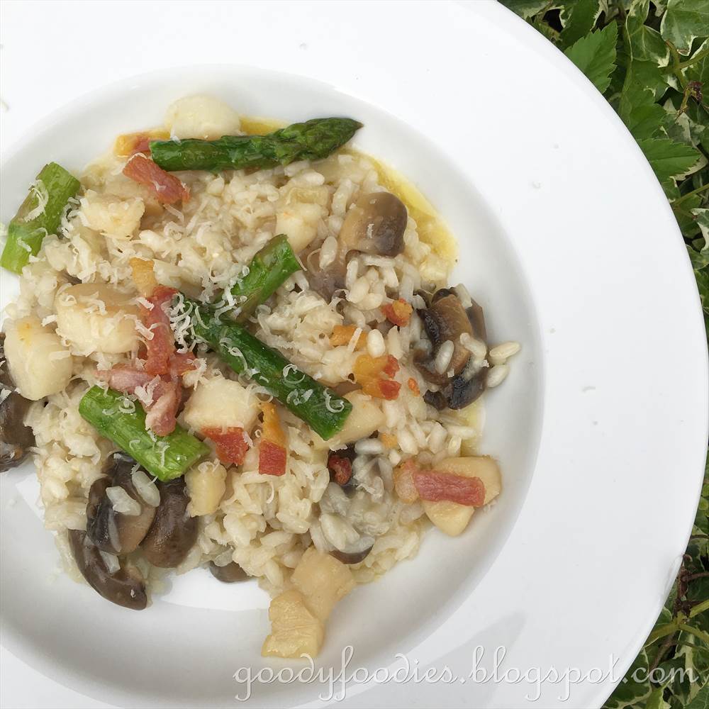 GoodyFoodies: Recipe: Mushroom risotto with scallops, asparagus and