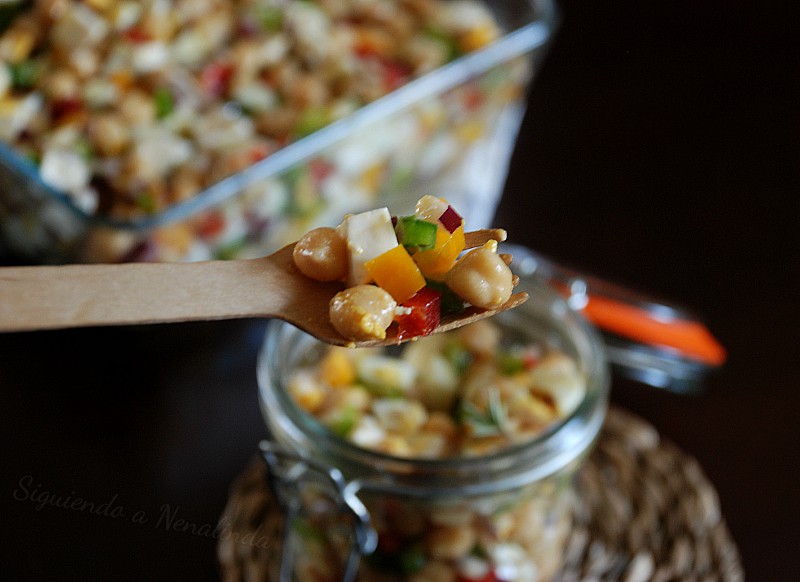 Siguiendo a Nenalinda Ensalada de Garbanzos Marroquí.