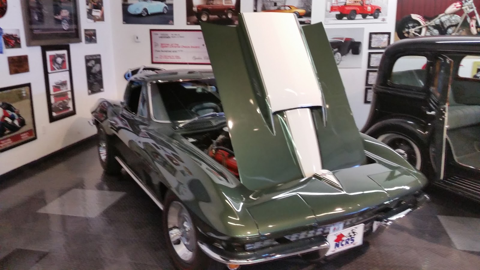 Corvette Brasil Video Visita à Kindigit Design com o Dave Kindig e