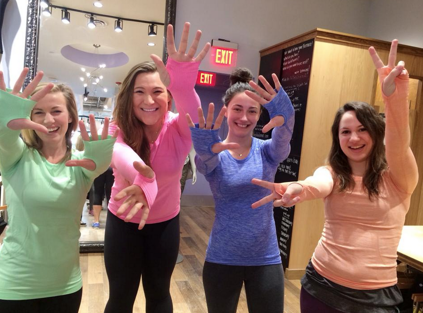 http://www.anrdoezrs.net/links/7680158/type/dlg/http://shop.lululemon.com/products/category/whats-new?mnid=mn;whats-new