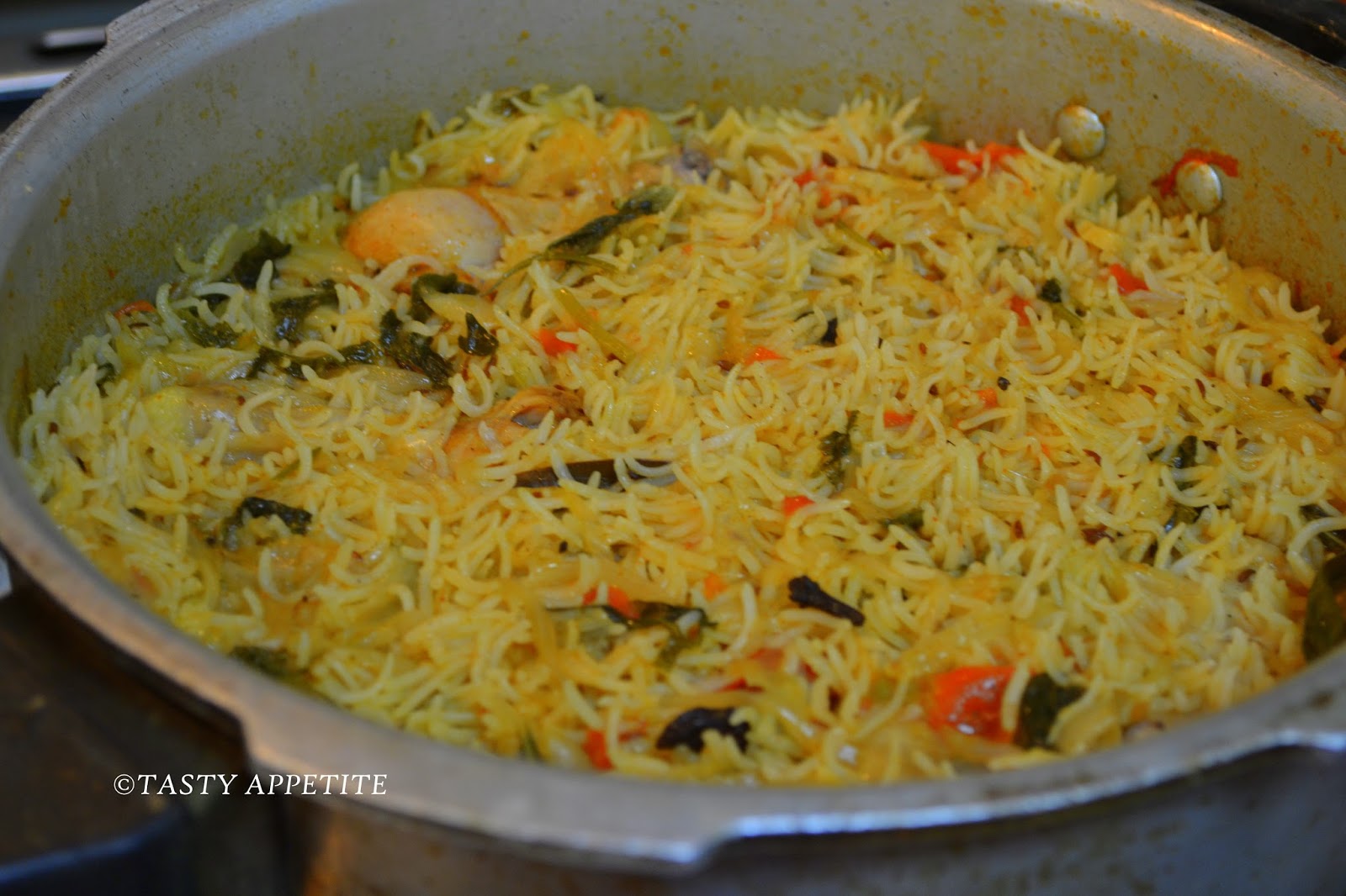 How To Make Anjappar Style Chicken Biryani Spicy Biryani Recipes