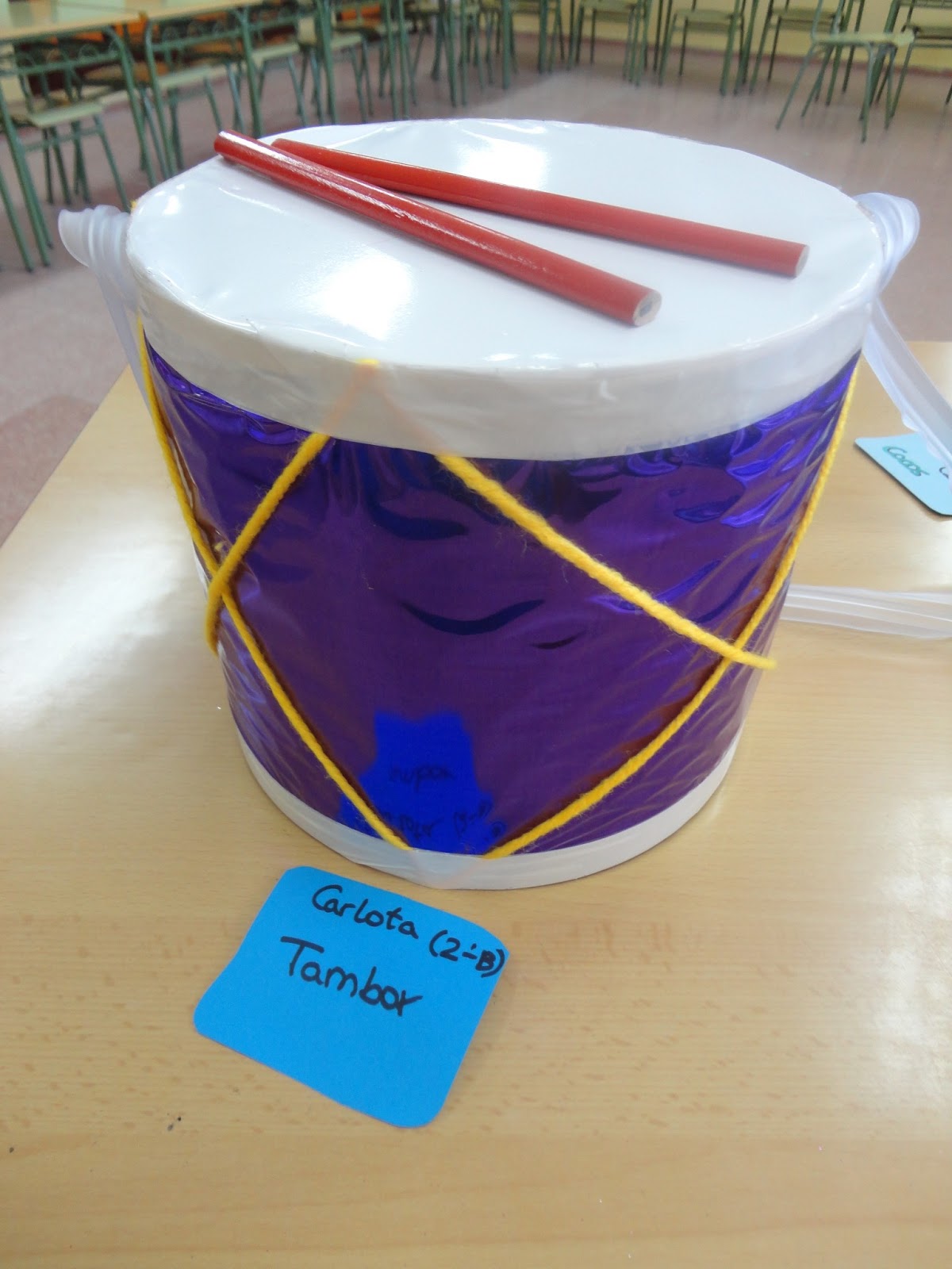 MUSIKEANDO EN EL COLE INSTRUMENTOS CON MATERIAL RECICLADO