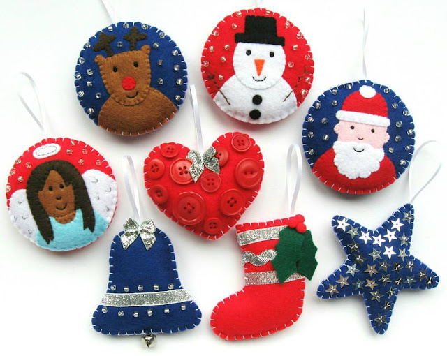 http://bugsandfishes.blogspot.co.uk/2016/11/all-8-free-felt-christmas-ornament.html