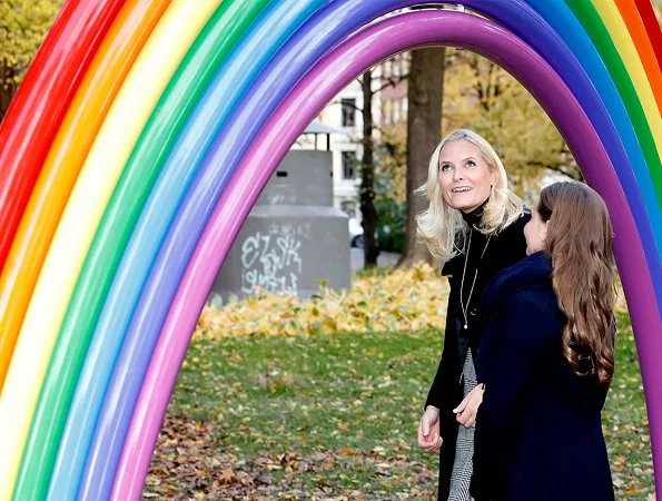 Queen Sonja, Crown Princess Mette-Marit and Ingrid Alexandra at Princess Ingrid Alexandra Sculpture Park