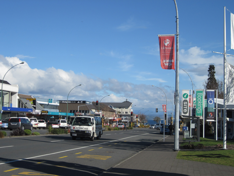 THE LAST VISIBLE DOG Taking the Bus from Hastings to Taupo THE LAST VISIBLE DOG Taking the Bus from Hastings to Taupo