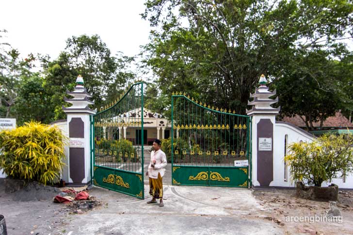 makam aroeng binang kebejen kebumen