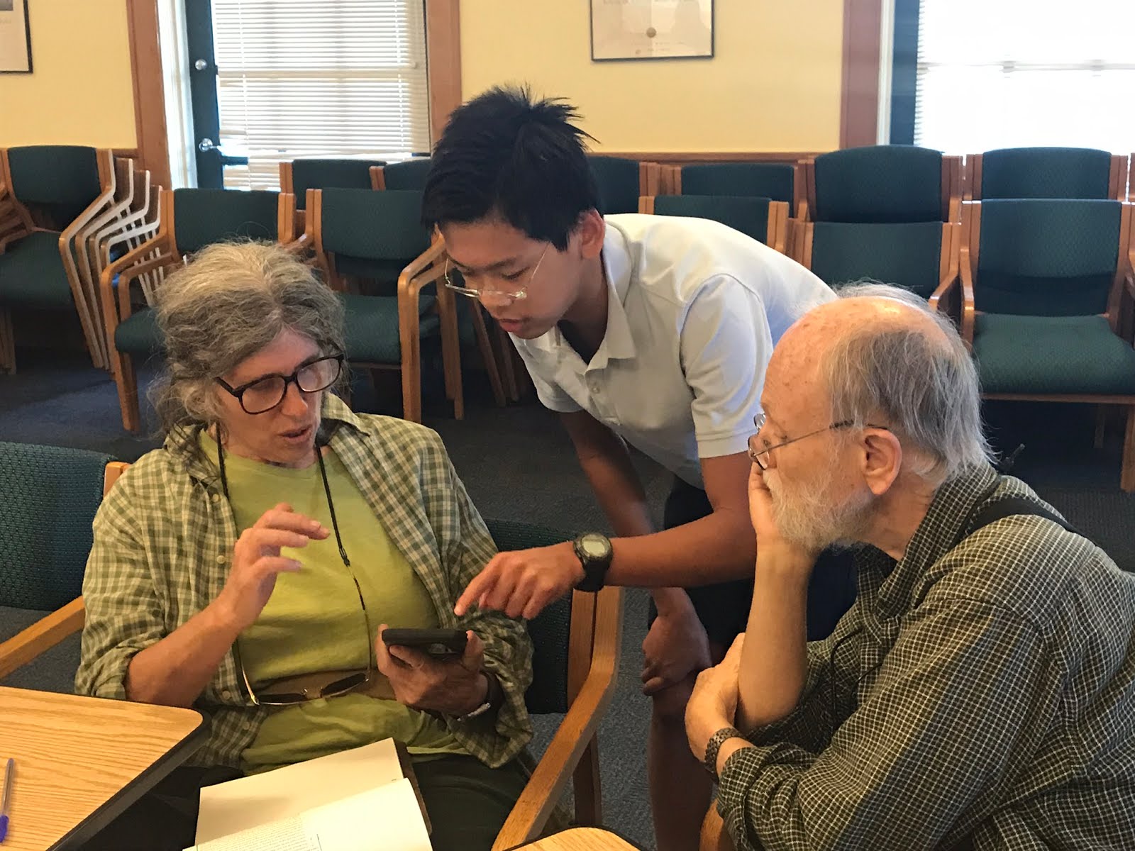 iPhone/iPad Basics Class for Older Adults a Great Success!