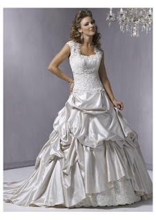 Summer Wedding Idea: Lace And Satin Gown