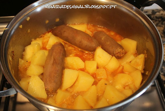 Ao lume Chouriço+Picante+à+Goesa