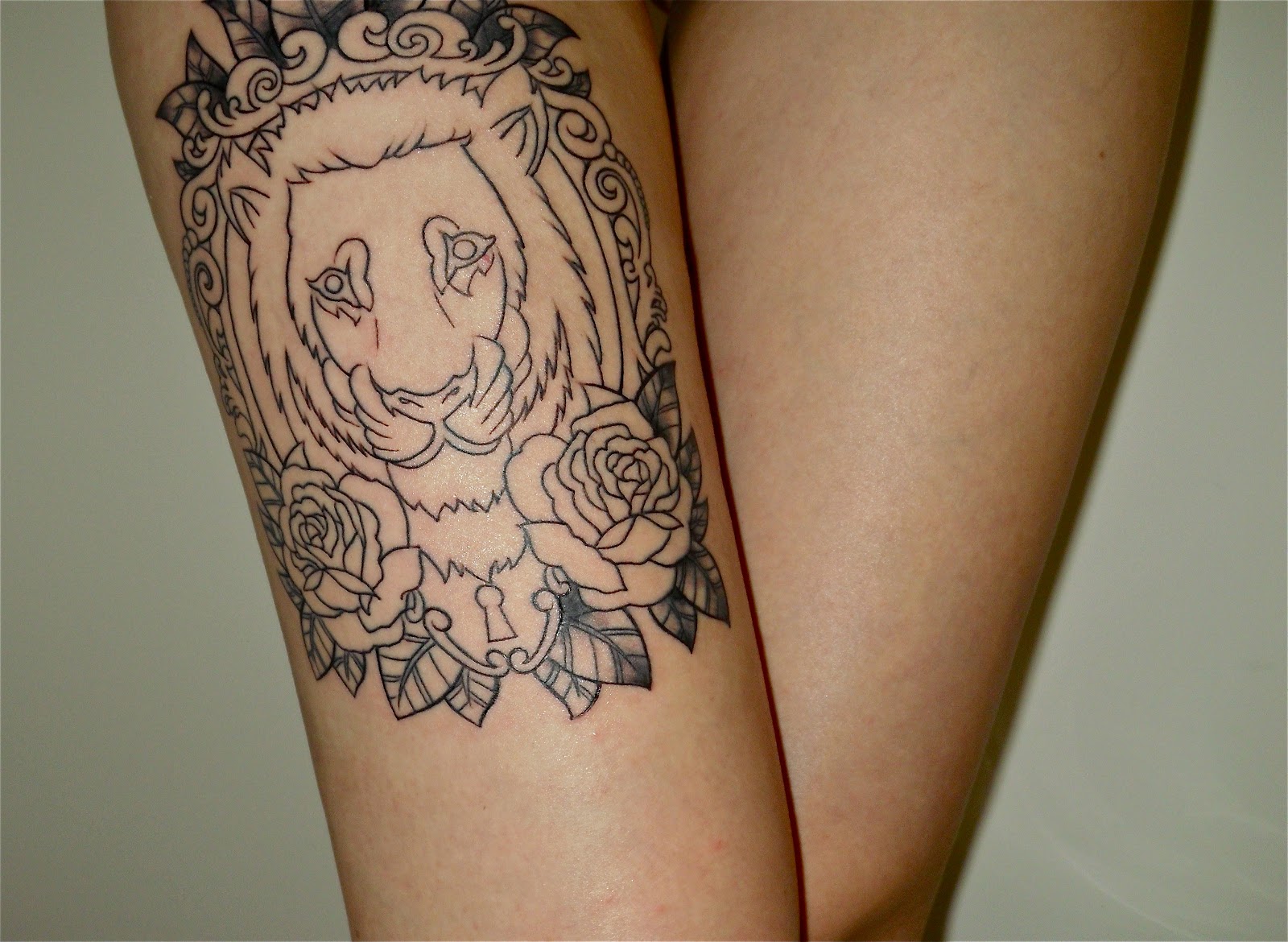 Tattoo Bein Frau Oberschenkel  Tattoo Arts